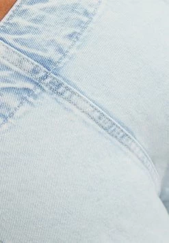 BERSHKA Wide Leg90S Tie- Straight Leg Jeans - Light Blue -Bershka 4cf26e4214e24519ac82372efa4f6394