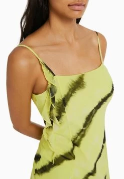 BERSHKA Long Ruffled Print - Maxi-Jurk - Green -Bershka 4d52a110f6c84946a83db67c7e26d257