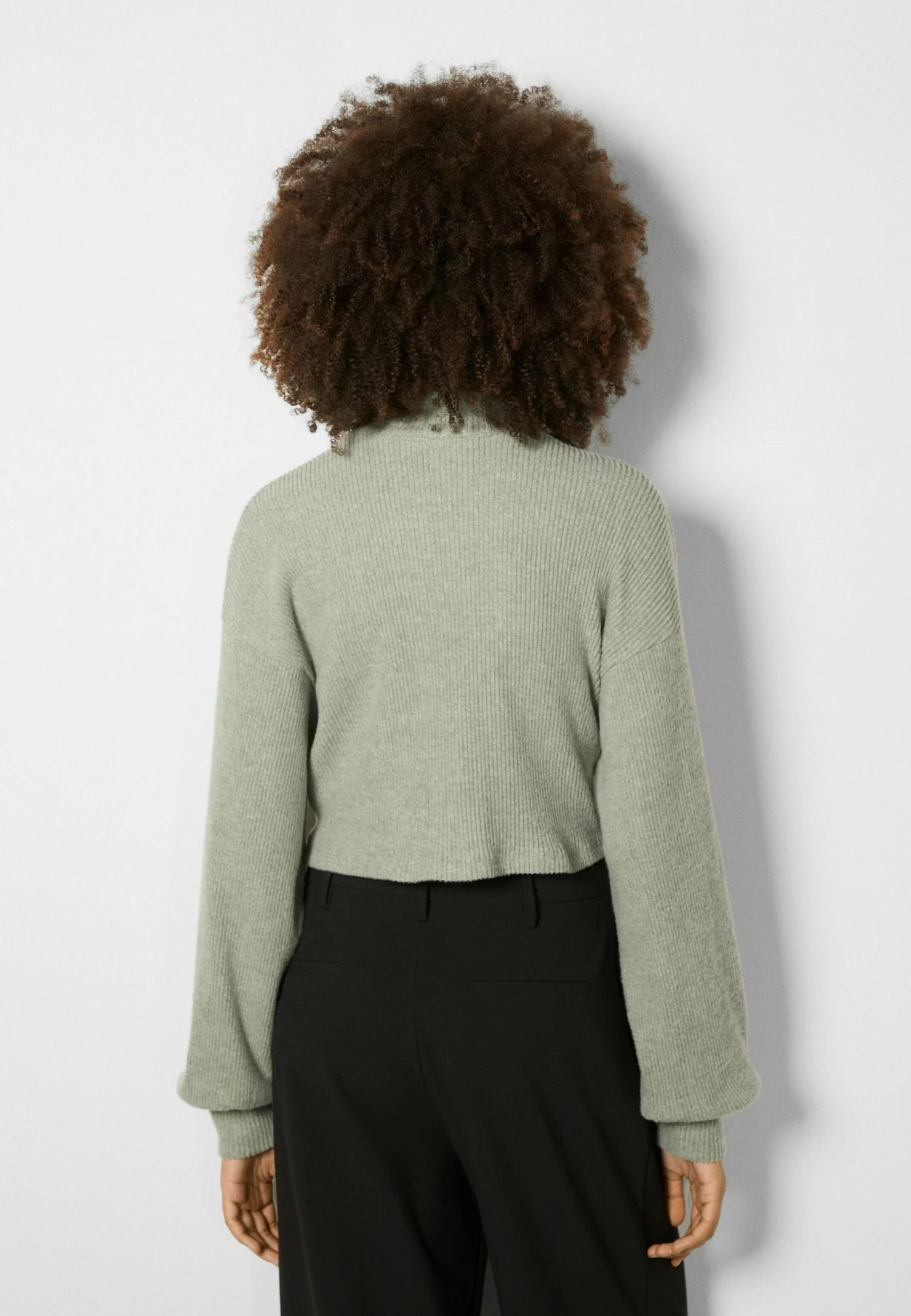 BERSHKA Long Sleeve High Neck 07788831 - Trui - Evergreen 3 BERSHKA Long Sleeve High Neck 07788831 - Trui - Evergreen - Afbeelding 3