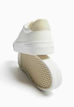 BERSHKA Quilted- Sneakers Laag - White -Bershka 503f05051b7645188deda539e476110d