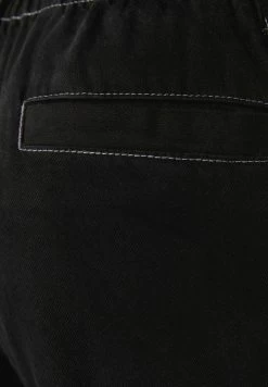 BERSHKA Multipocket Cargo Jeans - Flared Jeans - Black 11 BERSHKA Multipocket Cargo Jeans - Flared Jeans - Black -Bershka 506f6a5be2194f0685eef64d3ee5ca93