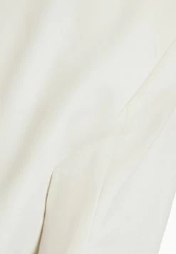 BERSHKA RegularFit Tailored - Feminine-Cut Double-Breasted - Halflange Jas - White 11 BERSHKA RegularFit Tailored - Feminine-Cut Double-Breasted - Halflange Jas - White -Bershka 57a5762a21f34722bcf759773388e5d3