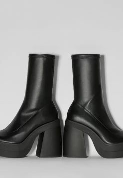 BERSHKA Fitted 11103160 - Enkellaarsjes Met Plateauzool - Black 13 BERSHKA Fitted 11103160 - Enkellaarsjes Met Plateauzool - Black -Bershka 5a29f9cc2fd94f45b2d86f3a6018fbad