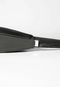 BERSHKA Fabric- Handtas - Black 8 BERSHKA Fabric- Handtas - Black -Bershka 5bbdd240c8784029b269ad37cfc77c07