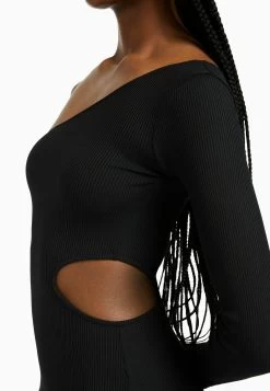 BERSHKA Long Sleeve With Cut-Out Detail Asymmetric - Cocktailjurk - Black -Bershka 5da4da66d274404d8d53daddc4342157