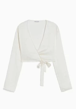 BERSHKA Long Sleeve Finish Crossover - Blouse - Beige 10 BERSHKA Long Sleeve Finish Crossover - Blouse - Beige -Bershka 5e69328f7d714922a3e0074c26e18d1c