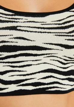 BERSHKA Strappy - Top - Black -Bershka 60adfe21e66849f5a6cbd43320401916