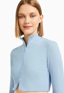 BERSHKA Vest - Light Blue 9 BERSHKA Vest - Light Blue -Bershka 6639886e0cad4efea27eb1b34018316e