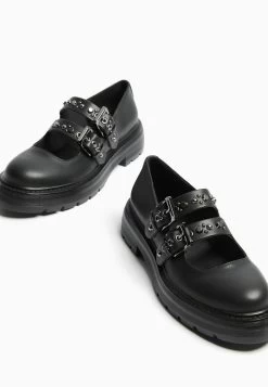 BERSHKA Track SoleWith Buckles - Klassieke Pumps - Black -Bershka 668d3c0d22054984886fc4c574b908e1
