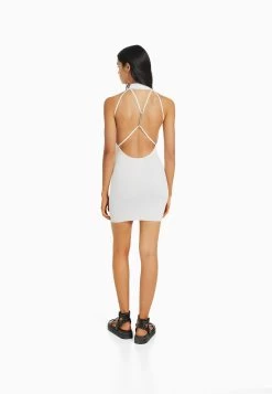 BERSHKA With Back Detail - Etui-Jurk - Off White -Bershka 67c928065bb24439843c58861fa9df81