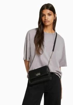 BERSHKA Chain Strap With Fastening Detail - Schoudertas - Black