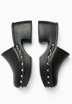 BERSHKA Studded - Clogs - Black -Bershka 6ba0e332b76546a2a00e07cce19cf226