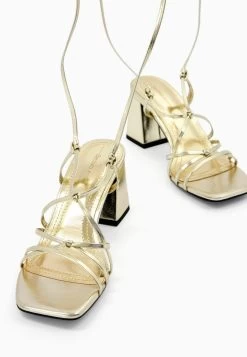 BERSHKA Tied- Sandalen - Gold Coloured -Bershka 6dec3db3b7624fd78af3e10e6876aee3