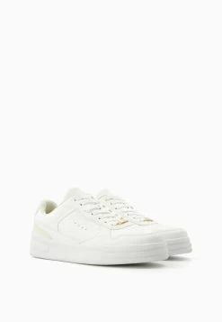 BERSHKA Charm Detail- Sneakers Laag - White -Bershka 6fb2d849646a4f52ab24b3a360a0a8bc