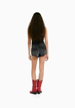 BERSHKA Vintage With Rips - Jeansshort - Black 8 BERSHKA Vintage With Rips - Jeansshort - Black -Bershka 70fa770ee0584c729a2fb17d50d10984