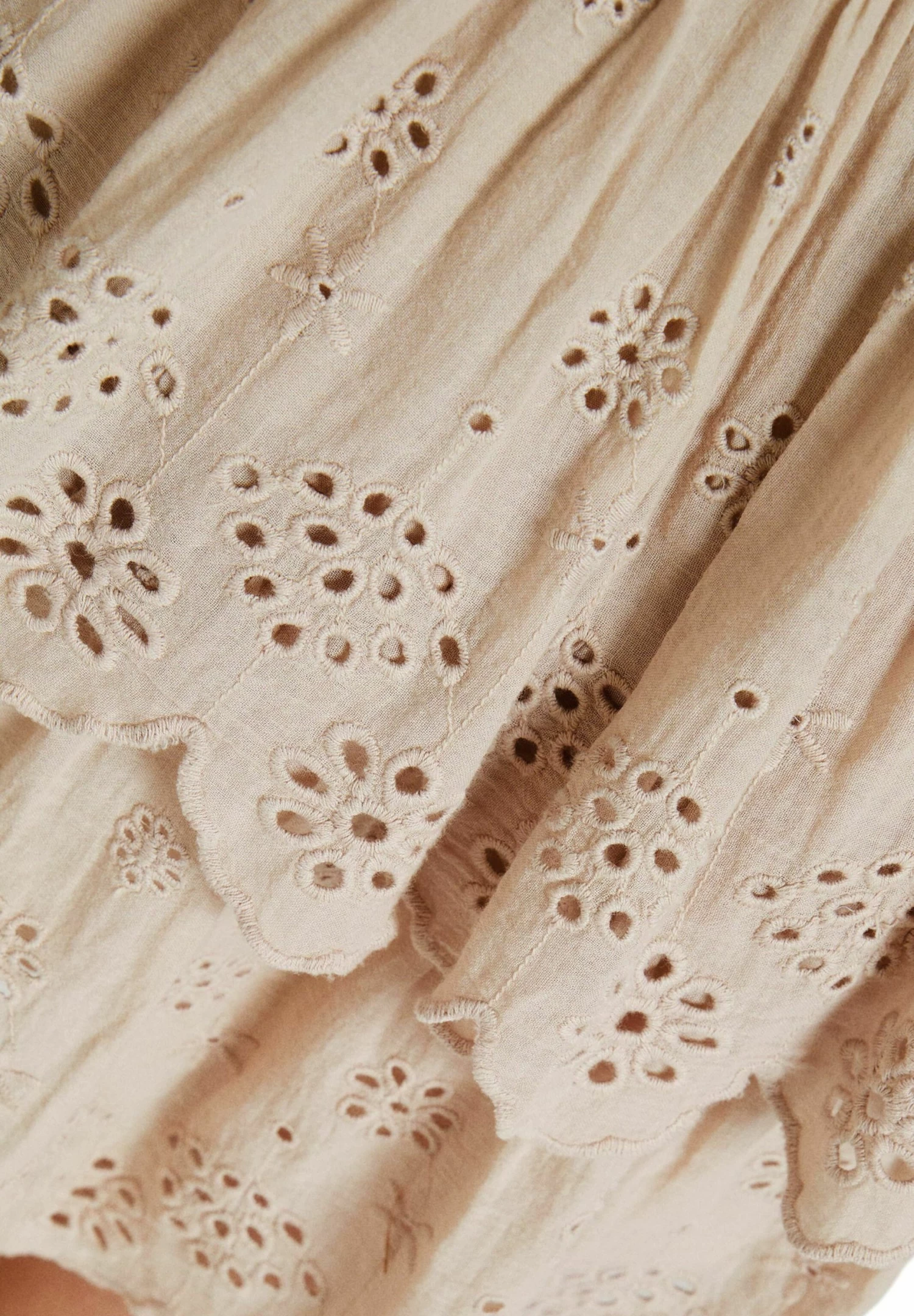 BERSHKA Short Sleeve Swiss Embroidery With Ruffles - Mini - Jurk - Light Brown 6 BERSHKA Short Sleeve Swiss Embroidery With Ruffles - Mini - Jurk - Light Brown - Afbeelding 6