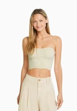 BERSHKA Pleated - Bermuda - Jeansshort - Beige 9 BERSHKA Pleated - Bermuda - Jeansshort - Beige -Bershka 76aaf5c6efdc4793b813b05d7b0b0a4e