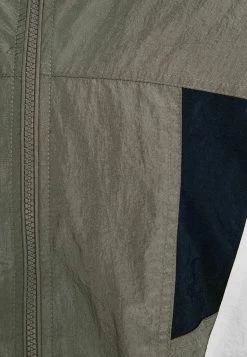 BERSHKA Cropped - Lichte Jas - Grey -Bershka 77b04d6b71b840598769ae80b18f6c3d