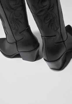 BERSHKA Heeled - Cowboy-/Bikerlaarzen - Black 11 BERSHKA Heeled - Cowboy-/Bikerlaarzen - Black -Bershka 78ce8bbef69d43e2852ec27bd3a92fc4