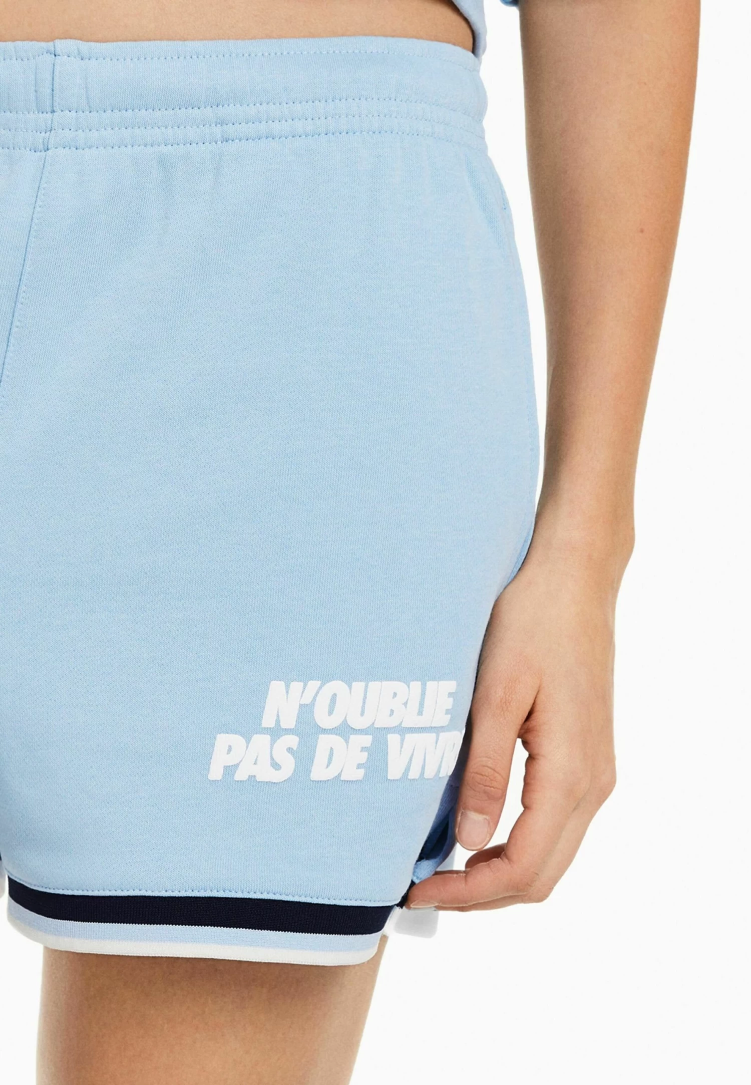 BERSHKA With Trims - Trainingsbroek - Light Blue 5 BERSHKA With Trims - Trainingsbroek - Light Blue - Afbeelding 5