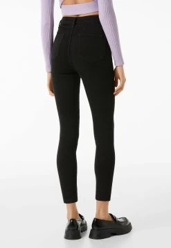 BERSHKA Super - Jeans Skinny Fit - Black -Bershka 7a1a762de54e4a4f9b791217e8f8bf68