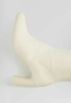 BERSHKA Fitted Mid - Korte Laarzen - Sand -Bershka 7cd90aa96cbc4f8db9b7b26d1b360bf8