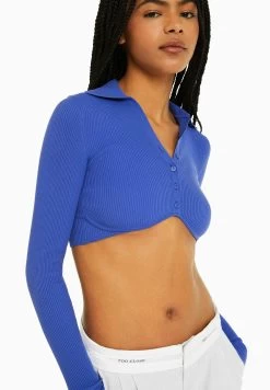 BERSHKA Cropped Buttoned - Vest - Blue -Bershka 7d7e106e66ad4d9497e827635dabc1c6