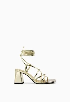 BERSHKA Tied- Sandalen - Gold Coloured -Bershka 86e06ab11ac74d93b6527cf582d8447a