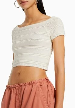 BERSHKA Short Sleeve - T-Shirt Basic - Beige 9 BERSHKA Short Sleeve - T-Shirt Basic - Beige -Bershka 8a5d59ddd5294601a7a3f98a65e51912