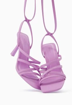 BERSHKA High-Heel With Ankle Strap- Sandalen - Purple -Bershka 8c87b0b7f3804fc893a7e8ad36da72a1