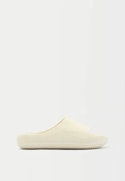 BERSHKA Muiltjes - Off White -Bershka 8d2a61ce8aae4740bb7d64a4131fe764