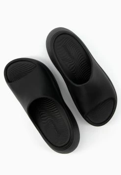 BERSHKA Platform- Badslippers - Black -Bershka 8e306d81363648f683750e53117d528e