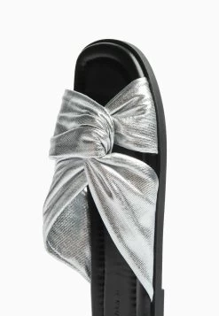 BERSHKA Knot Detail - Muiltjes - Silver Coloured -Bershka 8f150fe8cf9a4ffd95c58723130f93ef