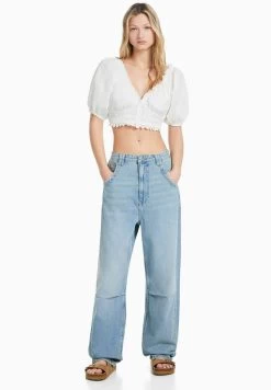 BERSHKA Short Sleeve With Swiss Embroidery And Shirred Detail - Blouse - Off White