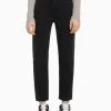 BERSHKA Mom - Relaxed Fit Jeans - Black