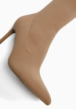 BERSHKA Fitted- Korte Laarzen - Sand -Bershka 91ceabdaa5e9481681ec25bd0f40bce9