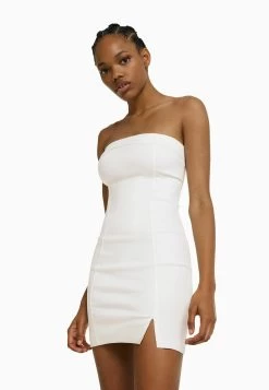 BERSHKA Comfort Bandeau Neckline- Etui-Jurk - Offwhite -Bershka 9284e0f36c7745adb5086ca74d7eec39