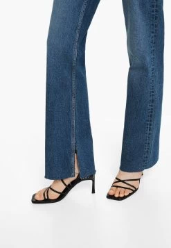 BERSHKA Comfort Straight With Side Slit- Bootcut Jeans - Dark Blue 10 BERSHKA Comfort Straight With Side Slit- Bootcut Jeans - Dark Blue -Bershka 92d2c0e3fe3b45209c8b3d582fab8d5f