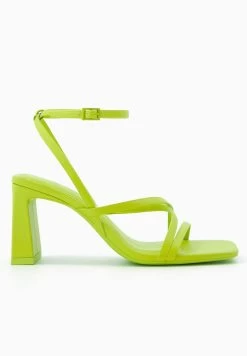 BERSHKA With Ankle Strap - Sandalen - Neon Green 13 BERSHKA With Ankle Strap - Sandalen - Neon Green -Bershka 93352d9176a44074a53f539f87abbd27