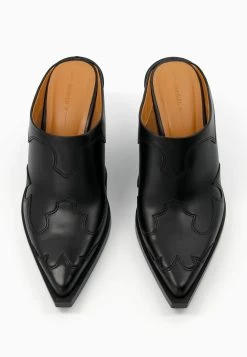 BERSHKA Heeled - Clogs - Black -Bershka 96167208337c4ed58c338e4ce8751102