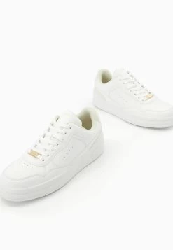 BERSHKA Charm Detail- Sneakers Laag - White -Bershka 977b8abd228f44d0a321d2d142a150d6