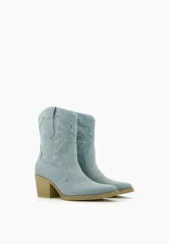 BERSHKA Heeled - Cowboy-/Bikerlaarsjes - Light Blue Denim -Bershka 9a0e0f1c6a104d1ab735114d8f3caca3