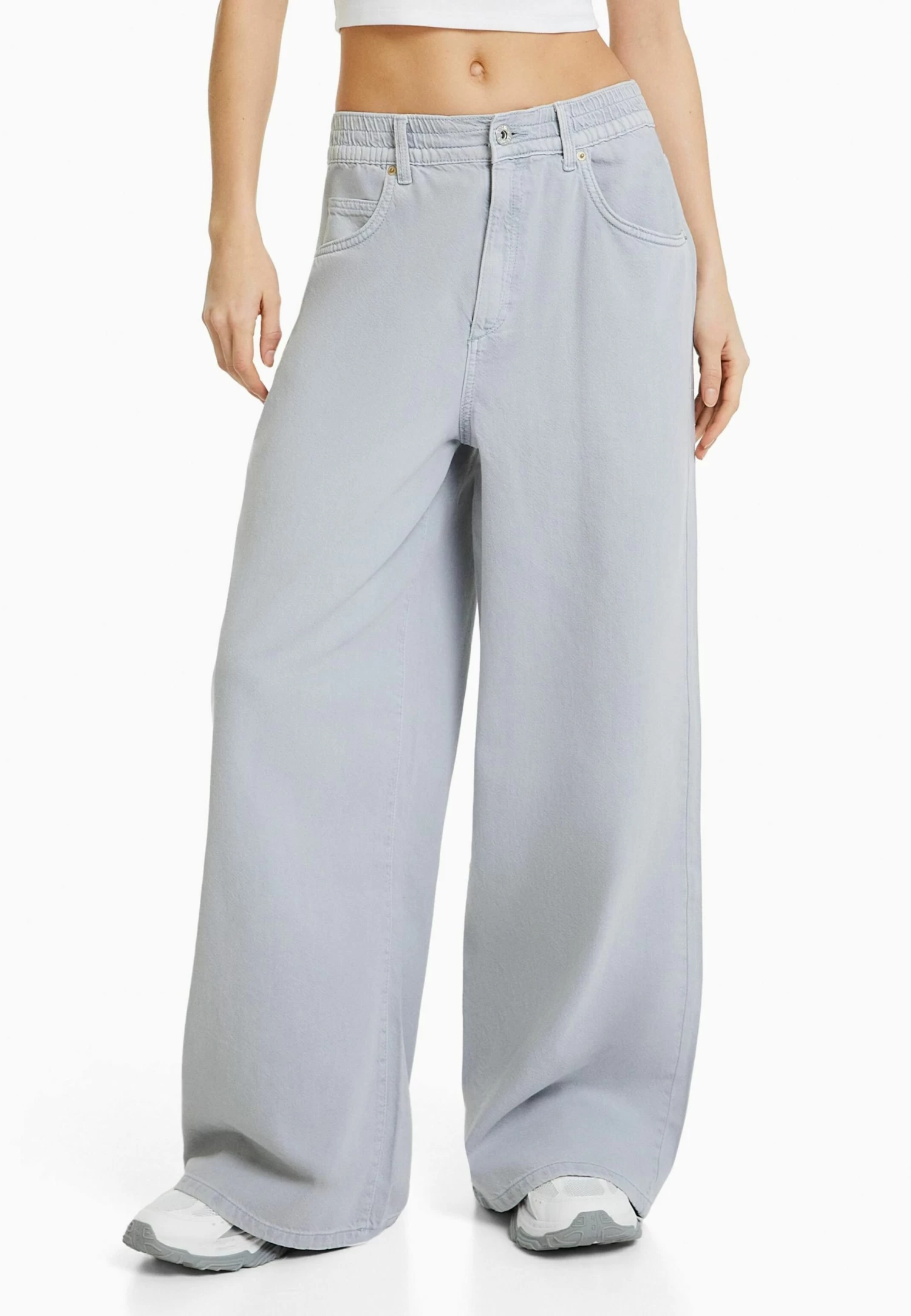 BERSHKA Relaxed Fit- Twill - Flared Jeans - Blue Grey 1 BERSHKA Relaxed Fit- Twill - Flared Jeans - Blue Grey