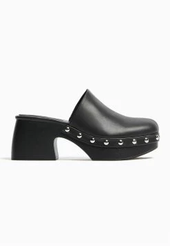 BERSHKA Studded - Clogs - Black -Bershka 9e1d59429d73432a8ba530dfc471ee0c