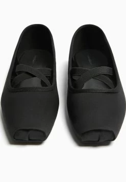 BERSHKA Stretch Flats - Ballerina'S Met Enkelbandjes - Black -Bershka 9fe67a161a764c5ea0836eacc1954eb8