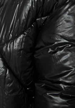 BERSHKA Winterjas - Black 9 BERSHKA Winterjas - Black -Bershka a08f1ba9d2e6451983bdc47ed7e602e9