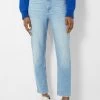 BERSHKA Comfort Fit- Mom- Straight Leg Jeans - Light-Blue Denim