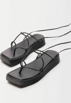 BERSHKA Sandalen - Black -Bershka a2f236004c2247409c0b1601b76cb6bd