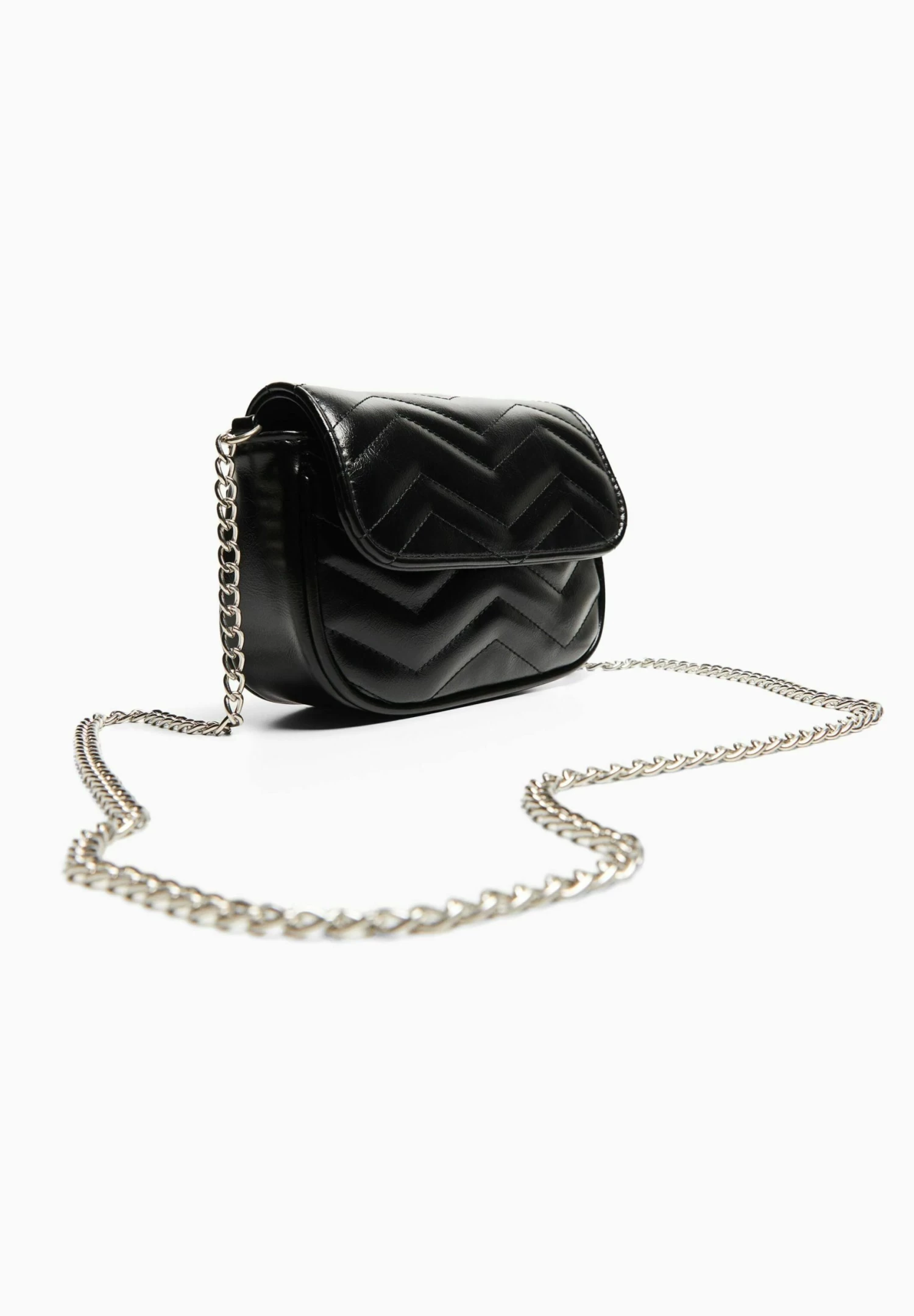 BERSHKA Padded Chain Strap - Schoudertas - Black 4 BERSHKA Padded Chain Strap - Schoudertas - Black - Afbeelding 4