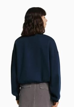 BERSHKA Printed - Sweater - Royal Blue 8 BERSHKA Printed - Sweater - Royal Blue -Bershka a55e644db2a74cf29a4707014e4909a0